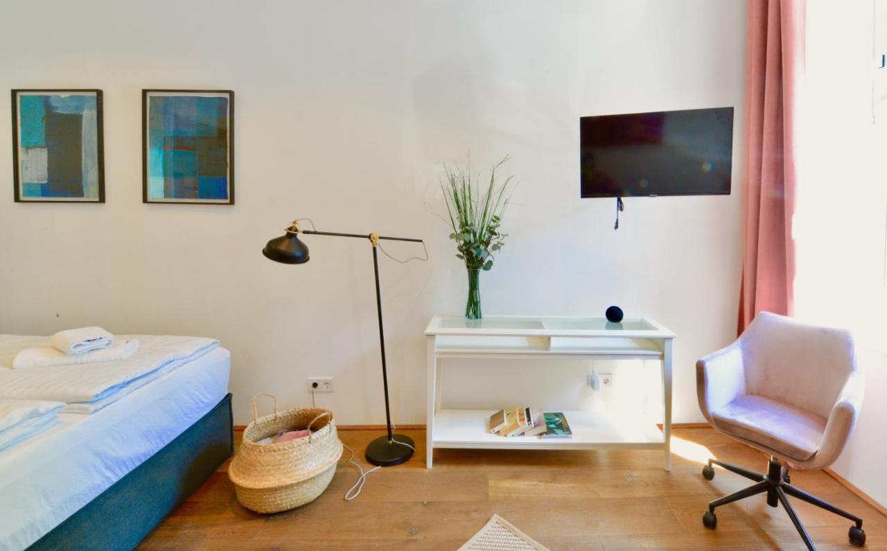 Appartement Charming Studio In Servitenviertel I *